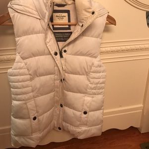 Abercrombie vest